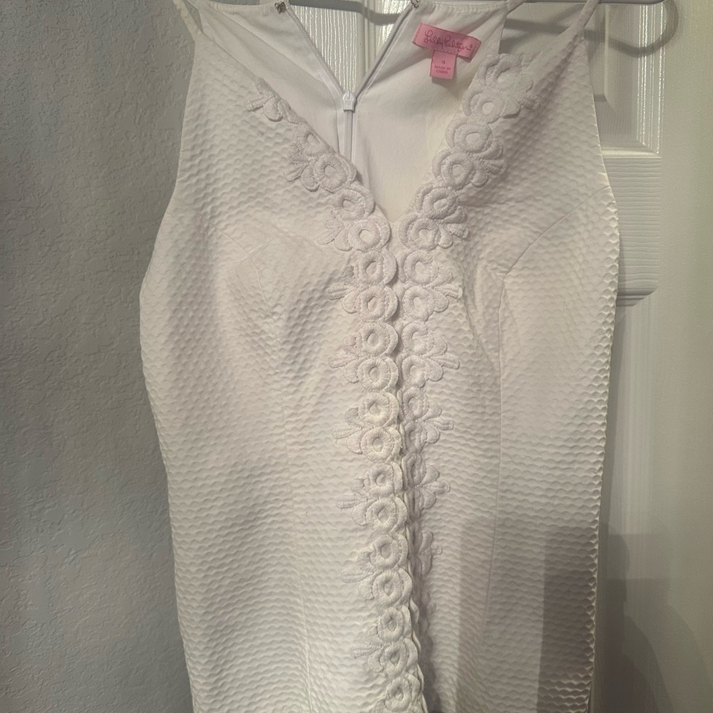 Lilly Pulitzer White Floral sleeveless blouse size 4